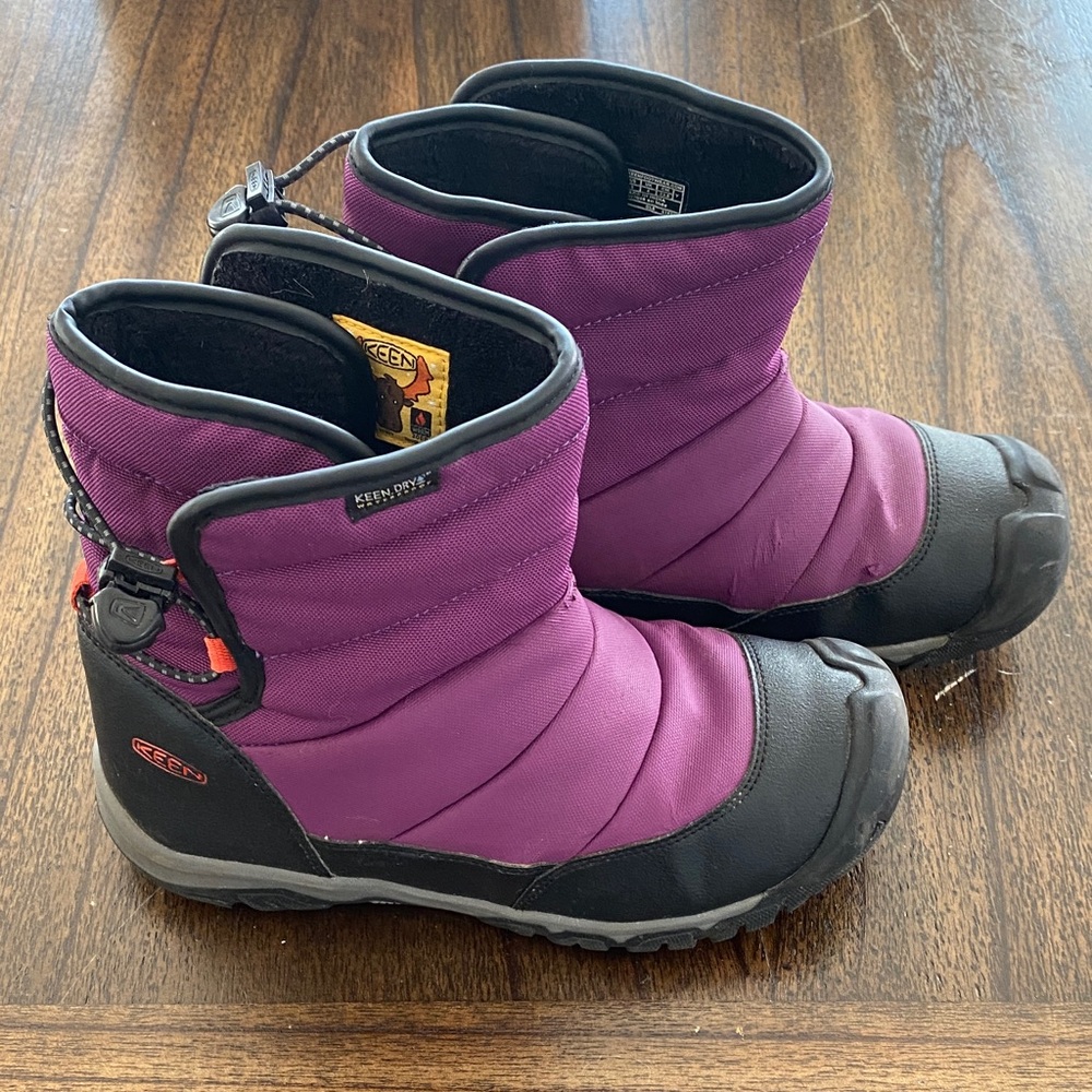 Keen Girl's Puffrider Purple Snow Boots Big Kids Waterproof Insulated size 5